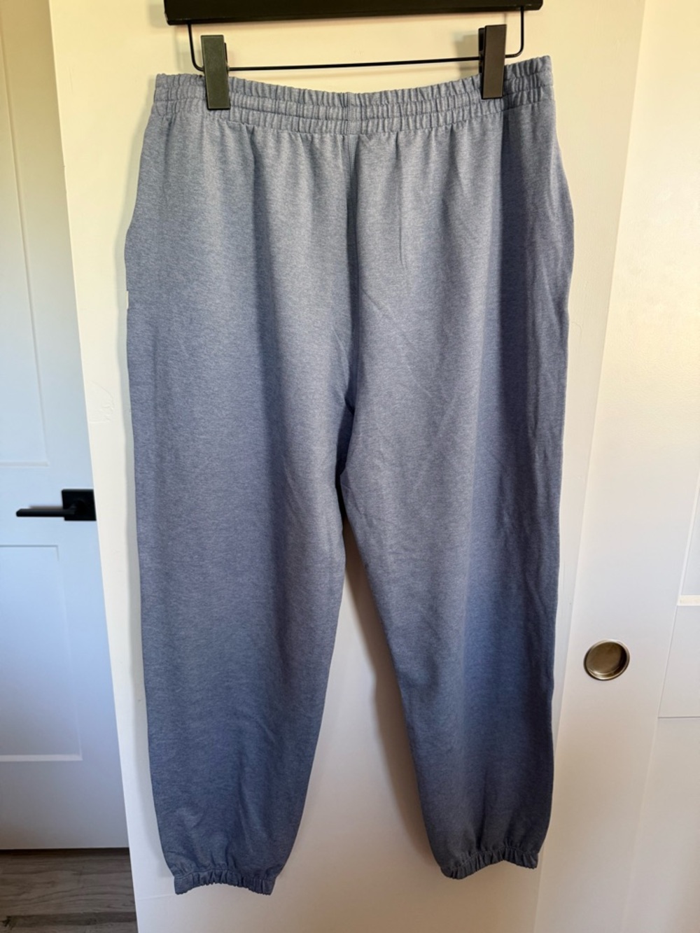 NWT Vuori Boyfriend Sweatpant Size Large